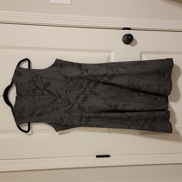 Banana Republic V-neck Dress - Picture 4 of 4